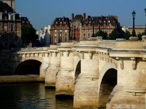Ile de la Cite Paris Pont Neuf visite guidée privée Paris unguideaparis