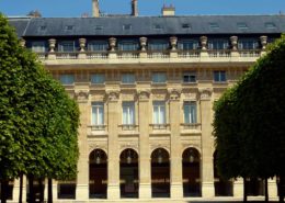 Palais Royal Jardin et Galeries visite guidée privée