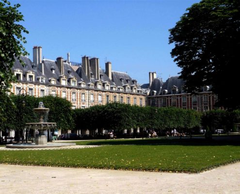Le Marais Place des Vosges Visite guidée privée du Marais